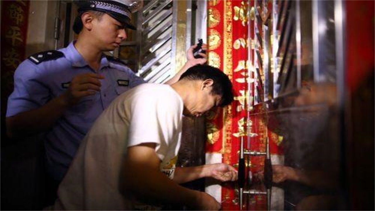 辽源请开锁师傅开了锁后，师傅为什么一般都不进门，就算主人请也不进去？